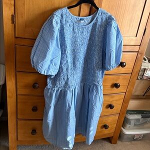 Old Navy Light Blue Puff-Sleeve Smocked Dress